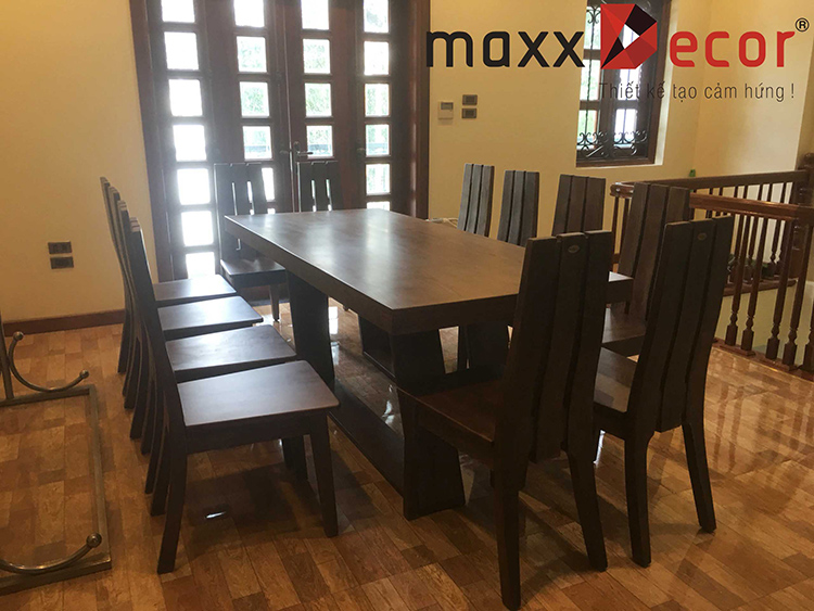 Bàn ăn gỗ cao cấp hiện đại