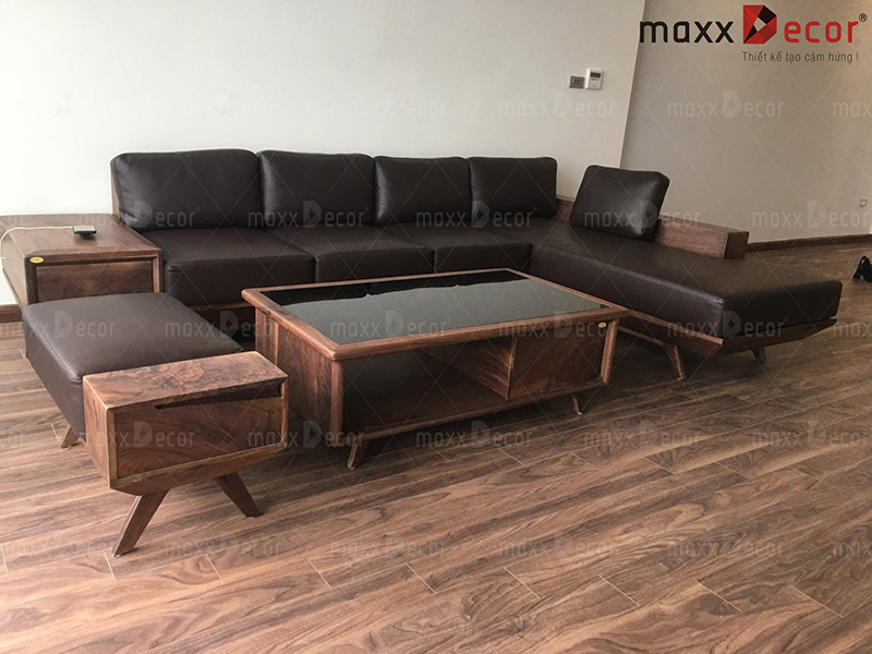 sofa gỗ óc chó maxxDecor tại nhà khách