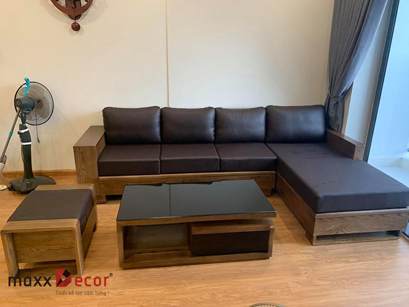Bàn giao bàn ghế sofa gỗ đẹp sang phòng khách