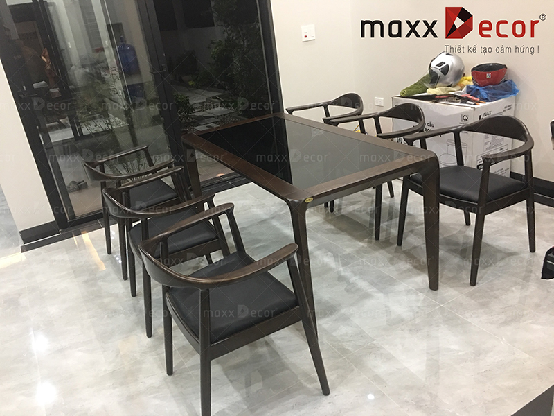 Bàn ghế ăn gỗ tự nhiên