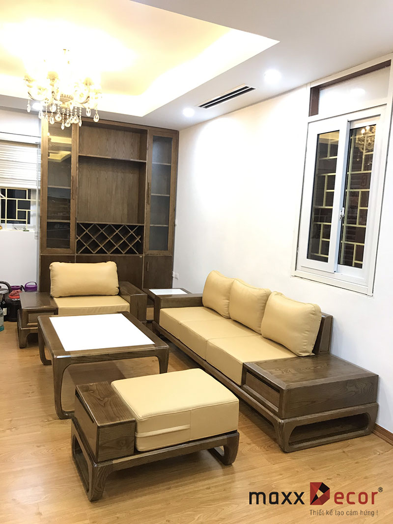 Bàn giao bàn ghế sofa gỗ đẹp sang phòng khách