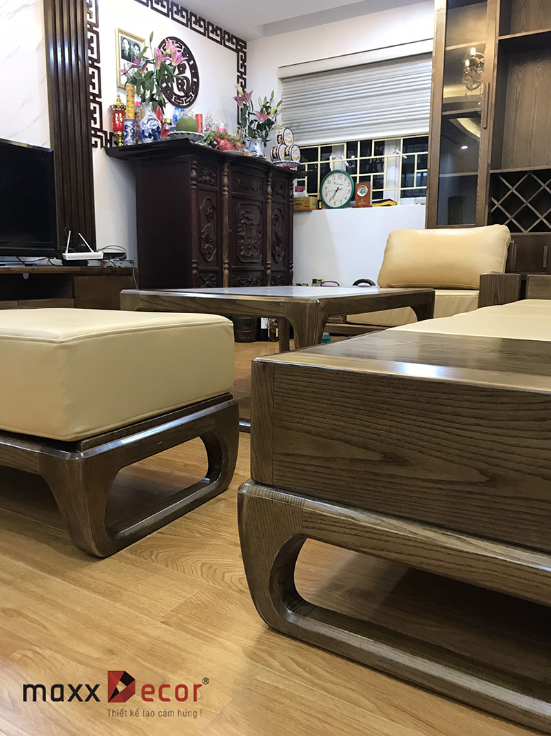 Bàn giao bàn ghế sofa gỗ đẹp sang phòng khách